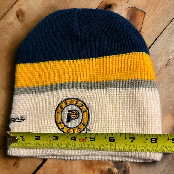 VTG Official Bud Light Beanie Cap Hat Indiana Pacers - Picture 3 of 9